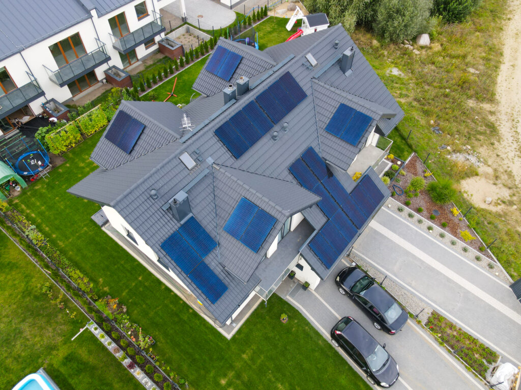 Instalacja fotowoltaiczna o mocy  5,7 kWp  i 4,56 kWp - Gdańsk